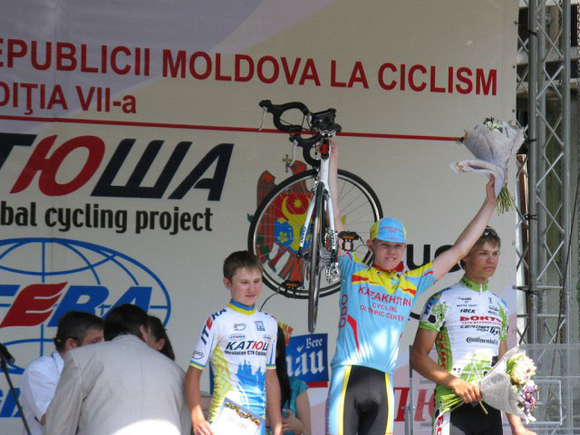 https://astanafans.com/wp-content/uploads/2010/06/Presidents-Cycling-Cup-2010-19-640x480.jpg