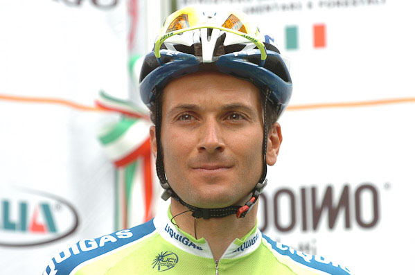 https://astanafans.com/wp-content/uploads/2010/07/Tour-de-France-2010-yellow-jersey-contenders-08.jpg