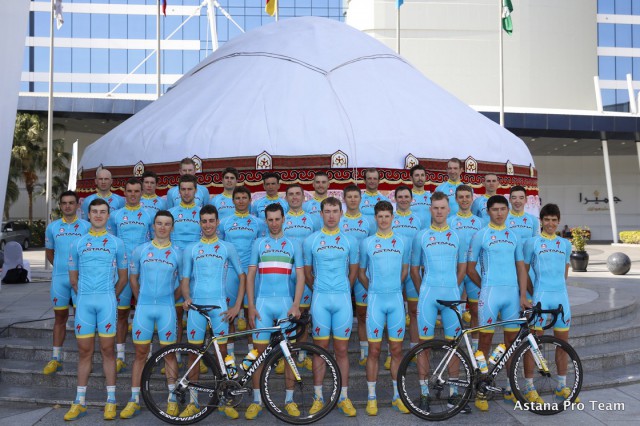 "Astana Pro Team" поздравляет казахстанцев с праздником!